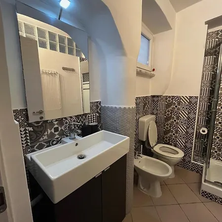 Cit Ma Bel Little Gem By The Riverside